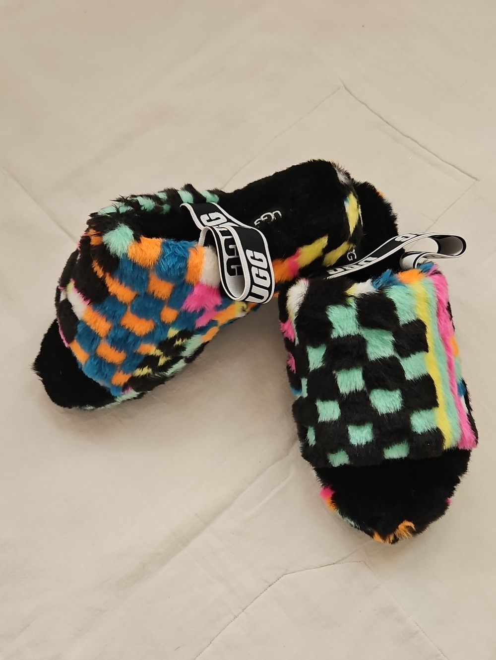 UGG Womens Black Fuzzy Slide Slippers Aqua, Pink, Orange & Yellow 7